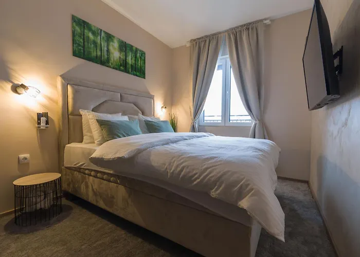 アパート Garden Lux ズラティボール